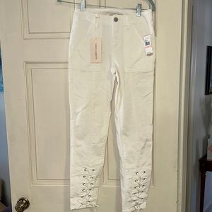 Vince Camuto size 26 cream color jeans